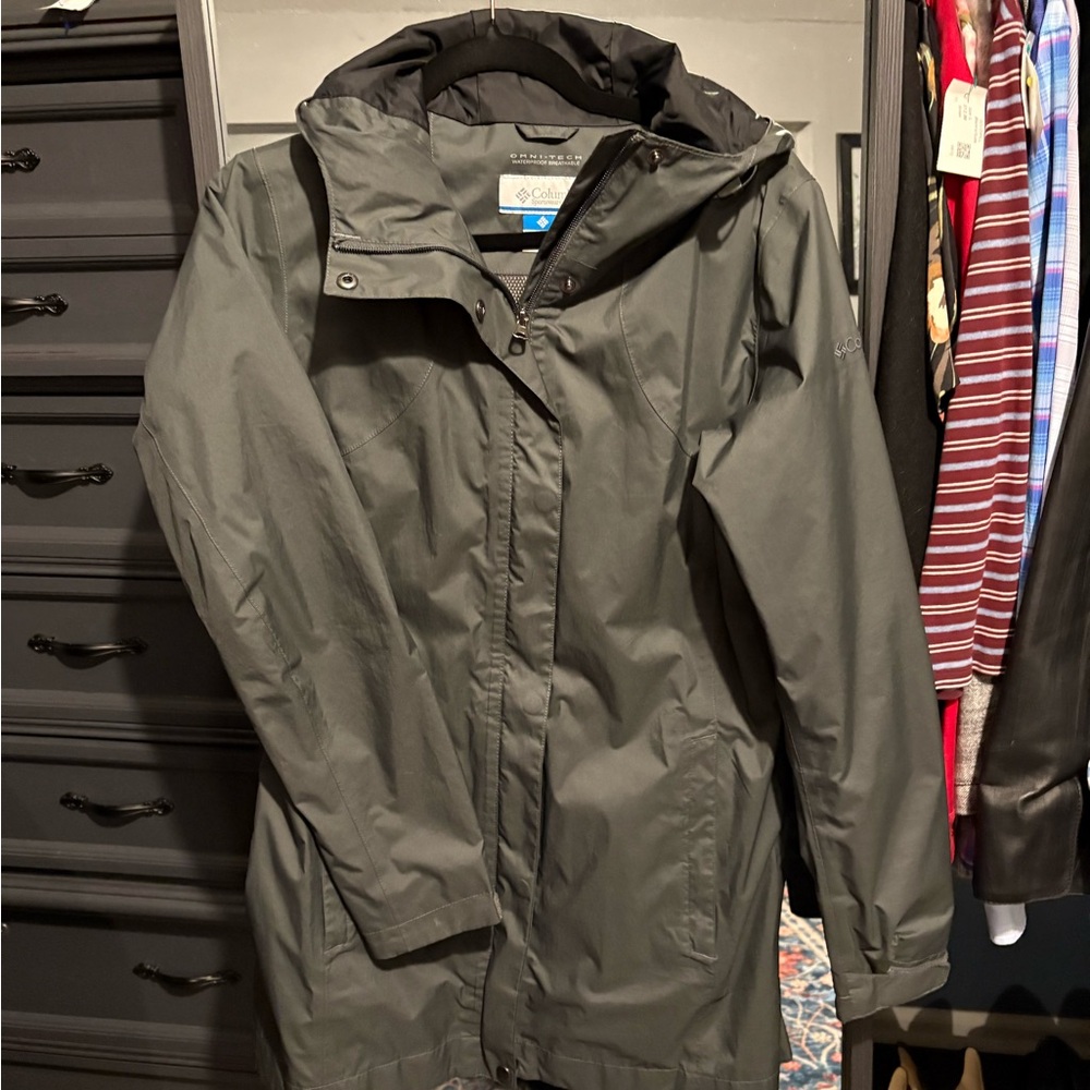 Columbia Gray Ski Snow Jacket with Hood